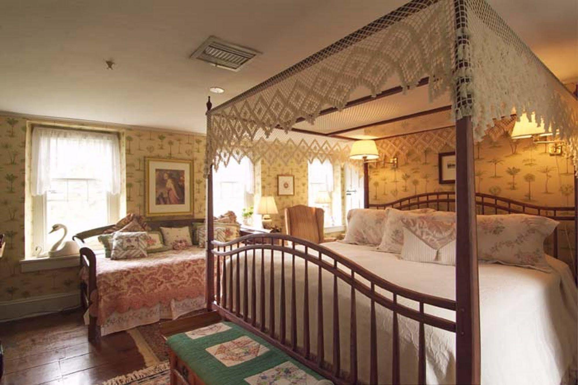 Bed and Breakfast Wild Wisteria Chadds Ford Esterno foto