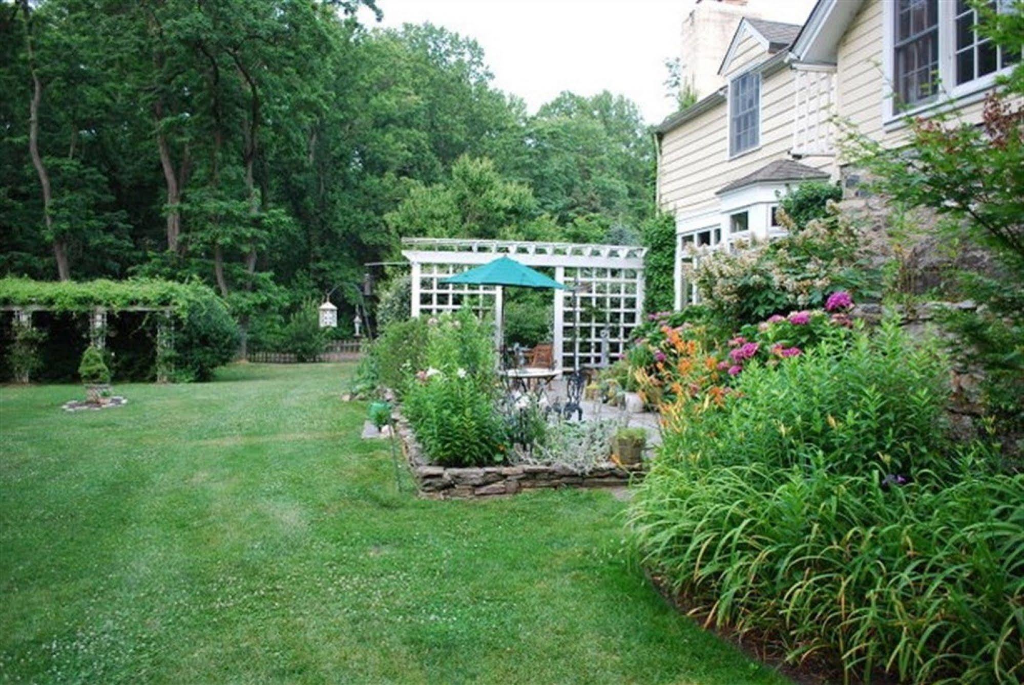 Bed and Breakfast Wild Wisteria Chadds Ford Esterno foto